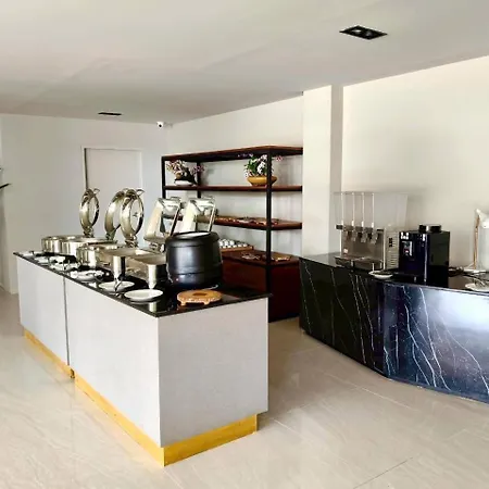 Beehive Boutique Hotel Phuket-3